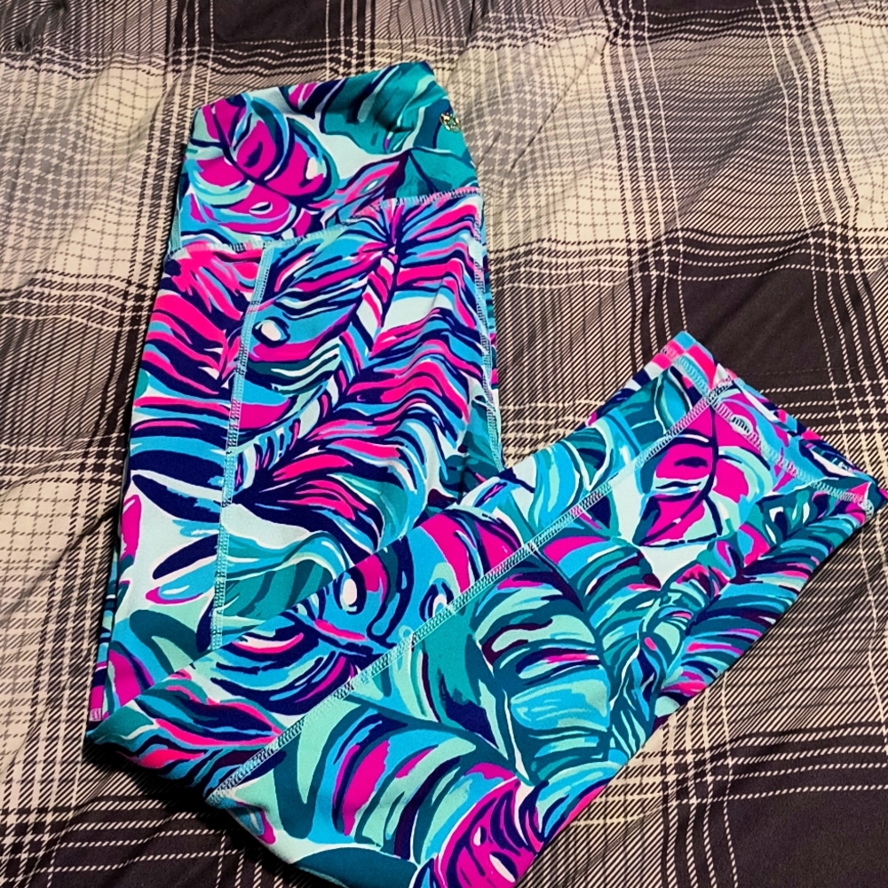 Lily Pulitzer luxletic crop pants